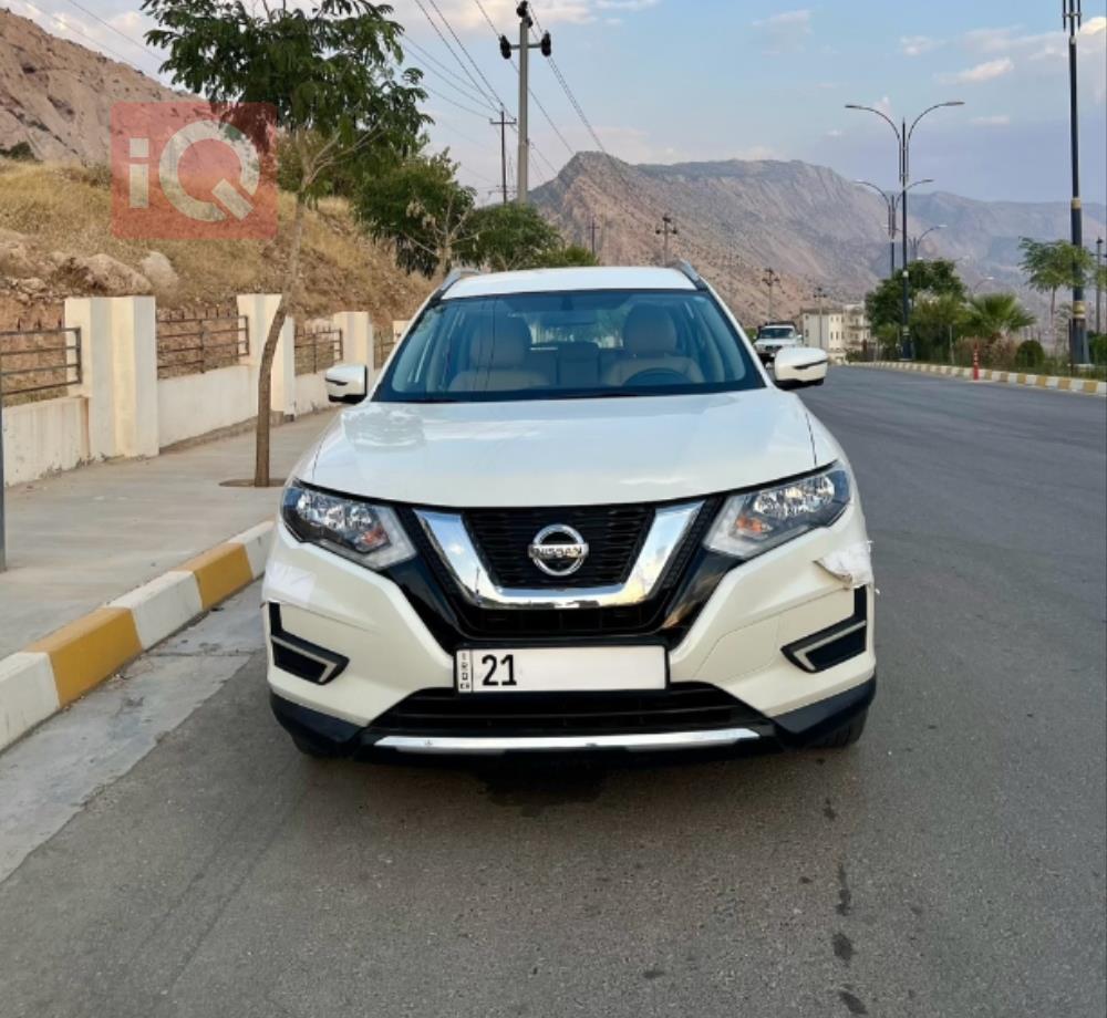 نیسان ئێکس ترەیل